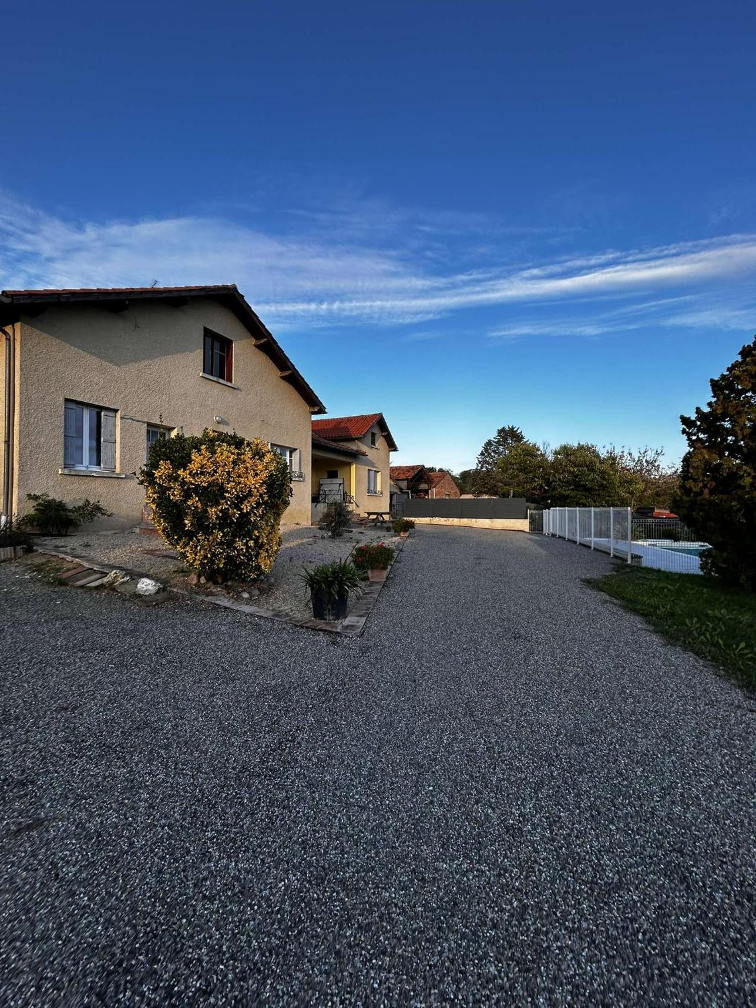 Gite La Garrigue Montbarla 外观 照片